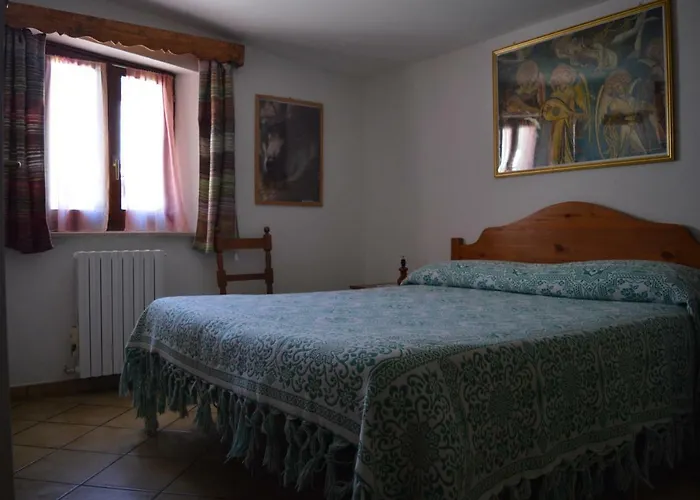 Oda ve Kahvaltı Dulcamara